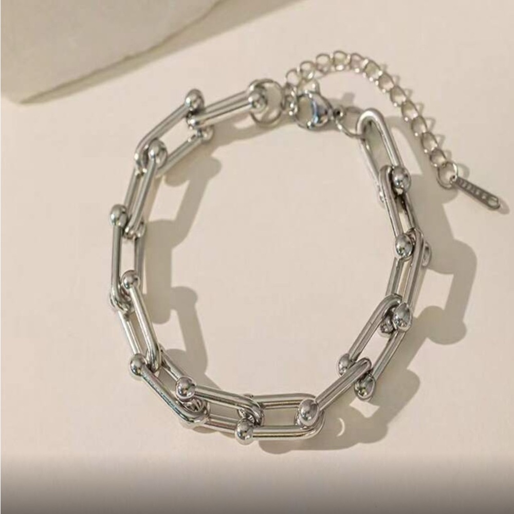 SILVER U LINK BRACELET